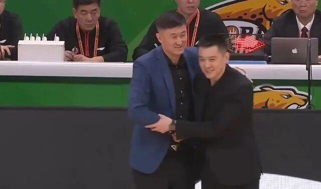 世界杯官方直播平台app下载-公开发声！杨鸣力挺杜指导