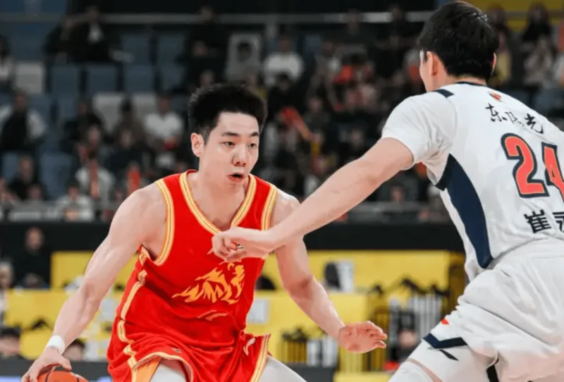 世界杯客户端下载指南-朱俊龙全场三分3中2得到12分，赵嘉仁三分4中2得到12分3篮板